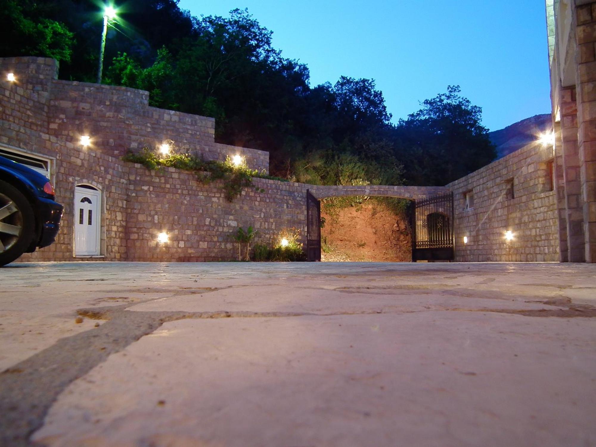 Castellamare Residence Petrovac Exterior photo