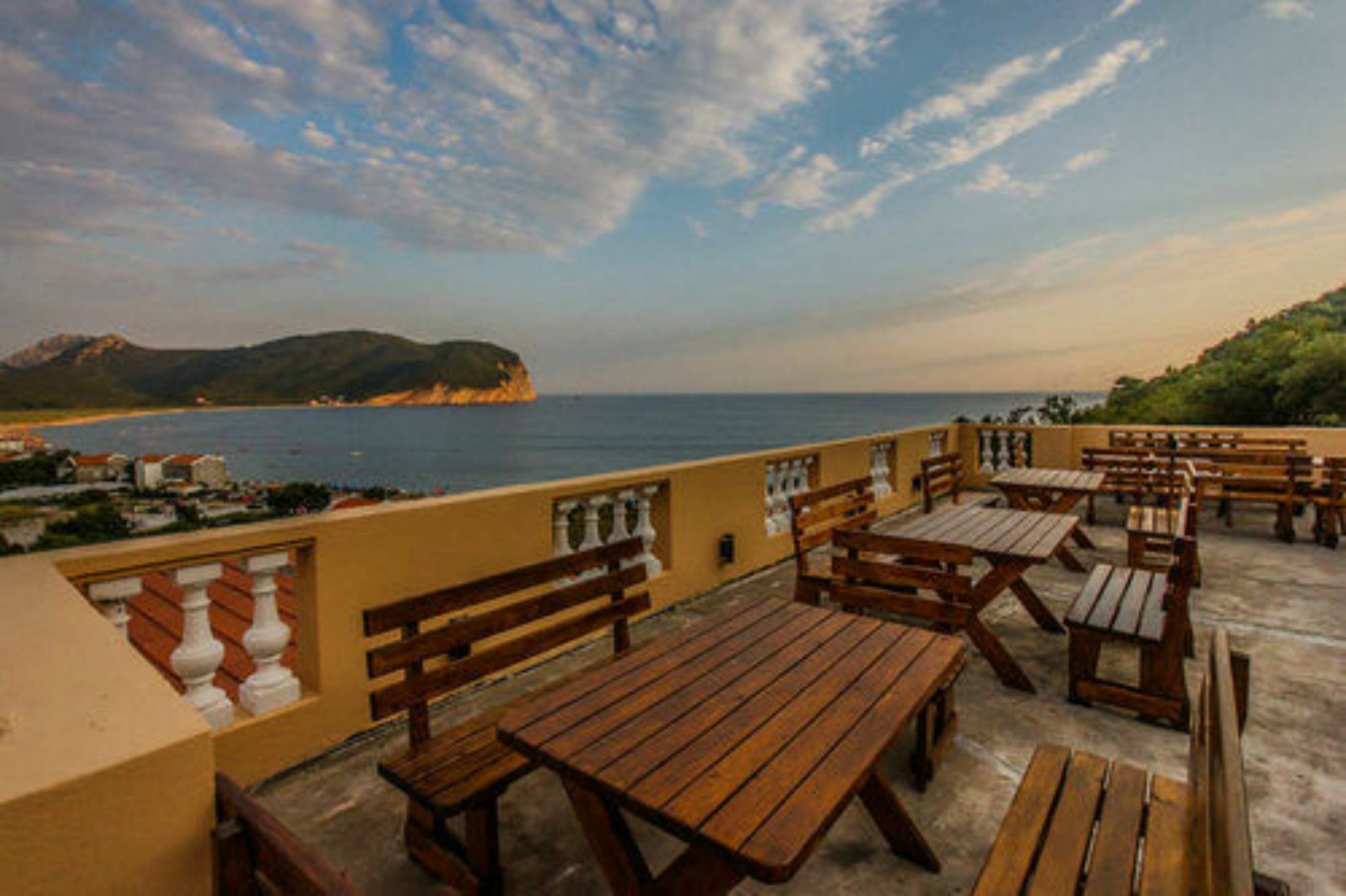 Castellamare Residence Petrovac Exterior photo
